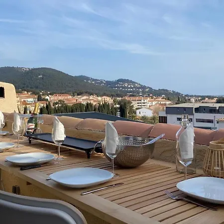 Апартаменты Un Ecrin Au Soleil